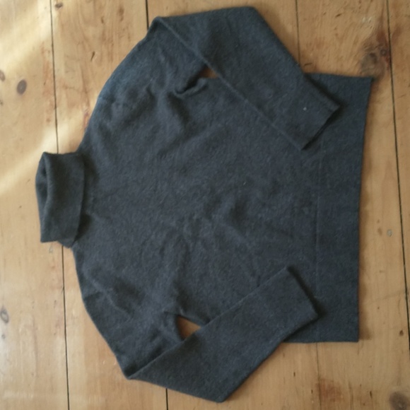 BR Merino Charcoal Sweater M - Picture 6 of 7
